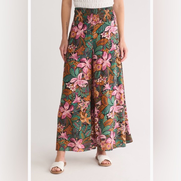 Vince Camuto Pants - Vince Camuto | Floral Wide Leg Challis Pants size Small NWT
